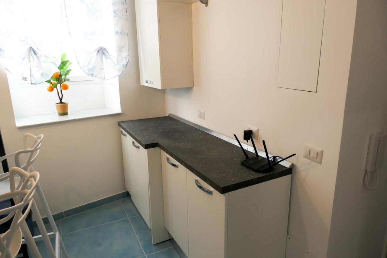 Cristianzerotre Suite Napoli Esterno foto
