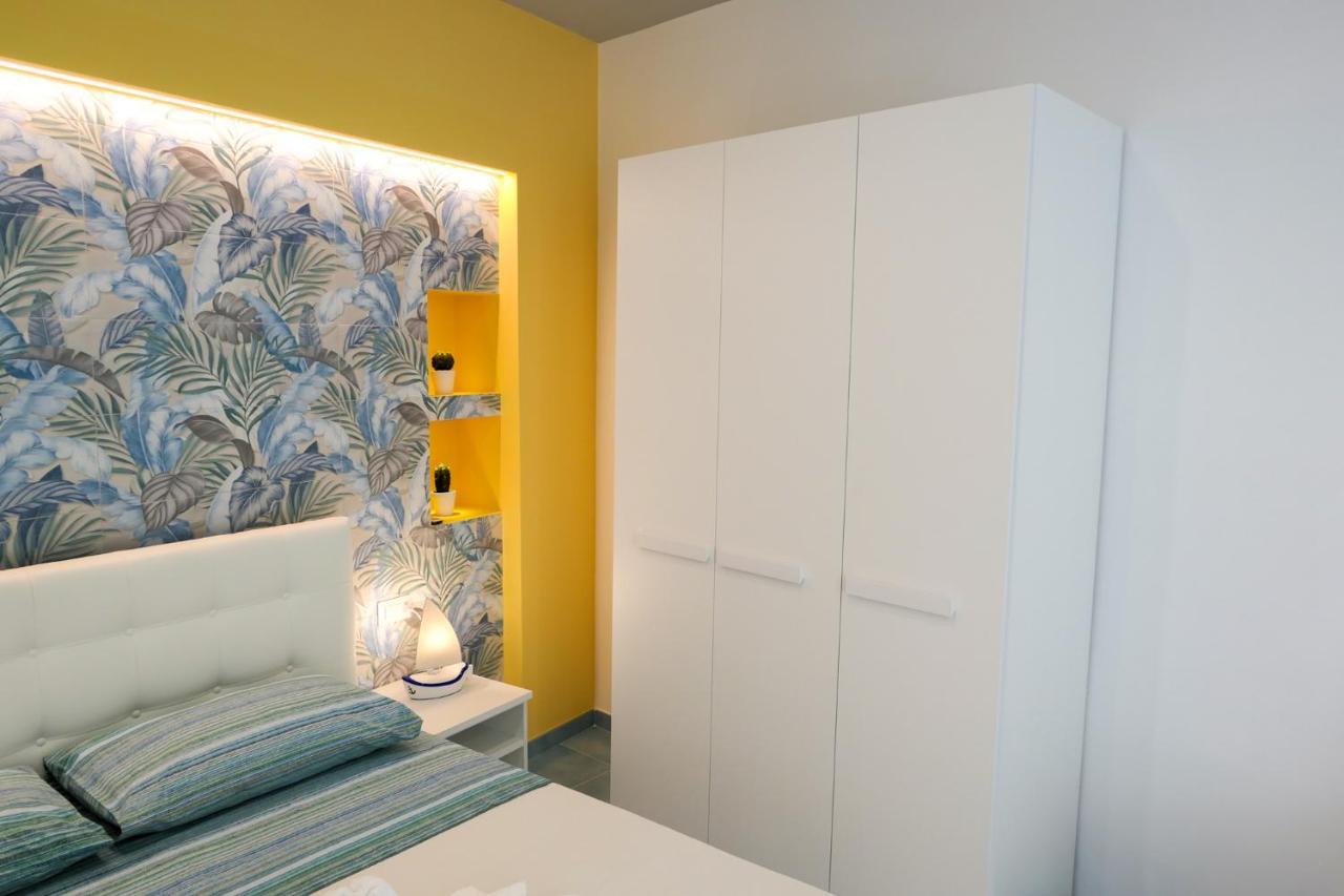 Cristianzerotre Suite Napoli Esterno foto
